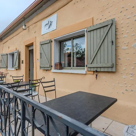 Maison Loustalet לינה וארוחת בוקר 3*