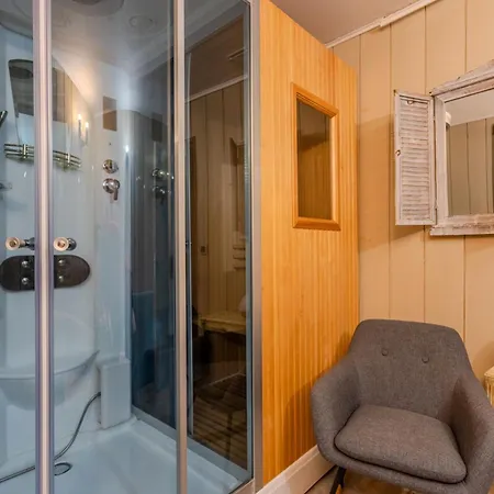 לינה וארוחת בוקר Maison Loustalet